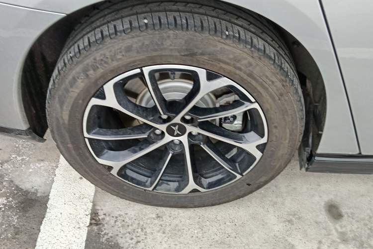 Used XPeng P7 2022 586G Right Rear Wheel Hub
