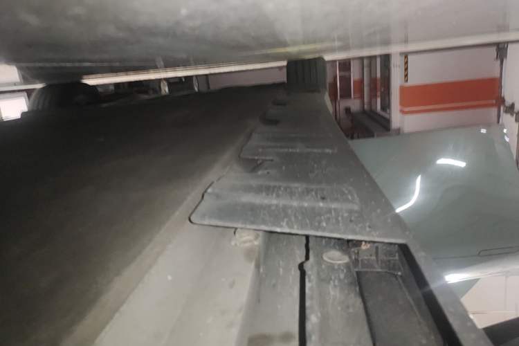 Used XPeng P7 2022 670N+ Right Side Sill