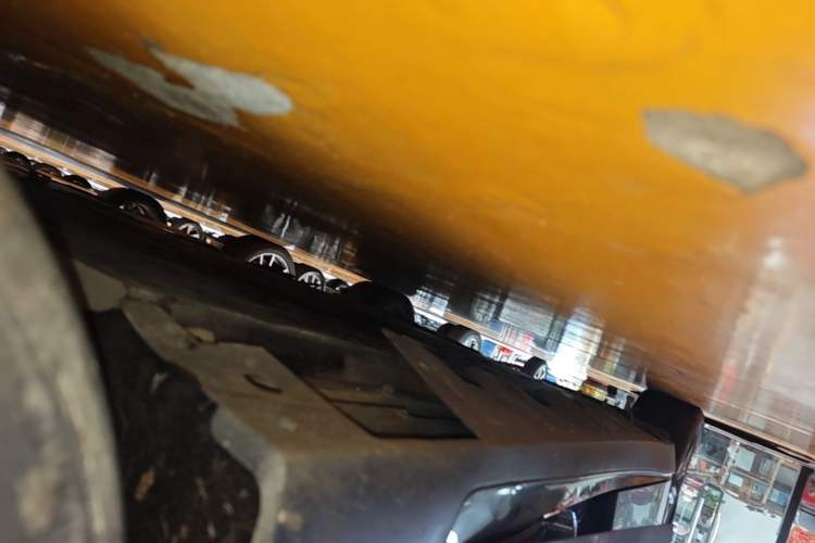 Used XPeng P7 2022 586G Right Side Sill