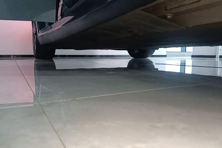 Used XPeng P7 2022 670N+ Right Side Sill