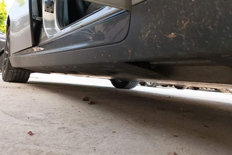 Used XPeng P7 2022 586G Right Side Sill