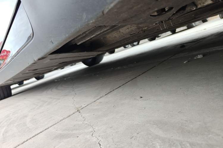 Used XPeng P7 2022 480N+ Right Side Sill
