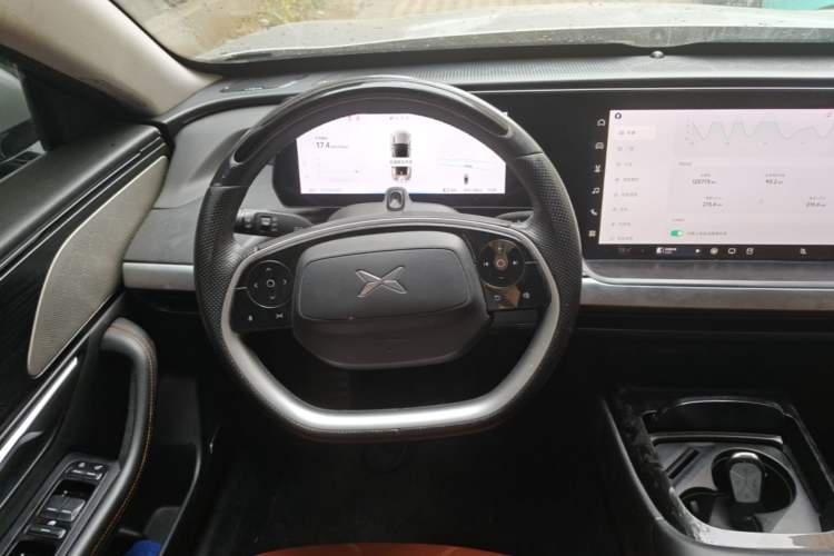 Used XPeng P7 2022 480 Standard Range Smart Drive Edition Steering Wheel