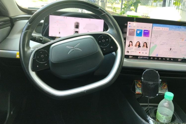 Used XPeng P7 2022 670E+ Steering Wheel