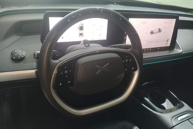 Used XPeng P7 2022 480N+ Steering Wheel