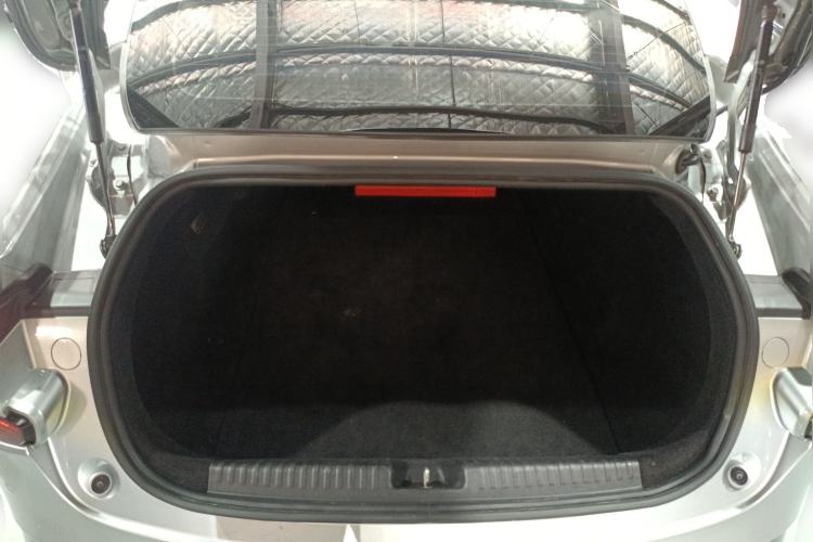 Used XPeng P7 2022 625E Trunk