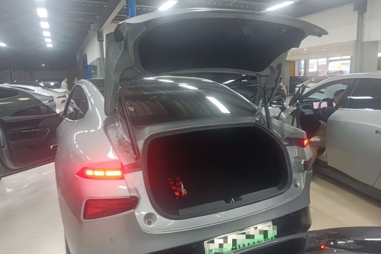 Used XPeng P7 2022 670N+ Trunk
