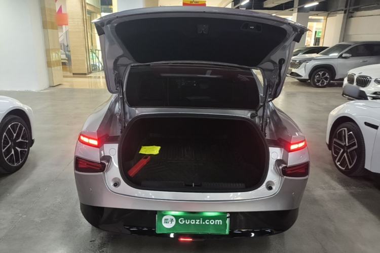 Used XPeng P7 2022 670E+ Trunk