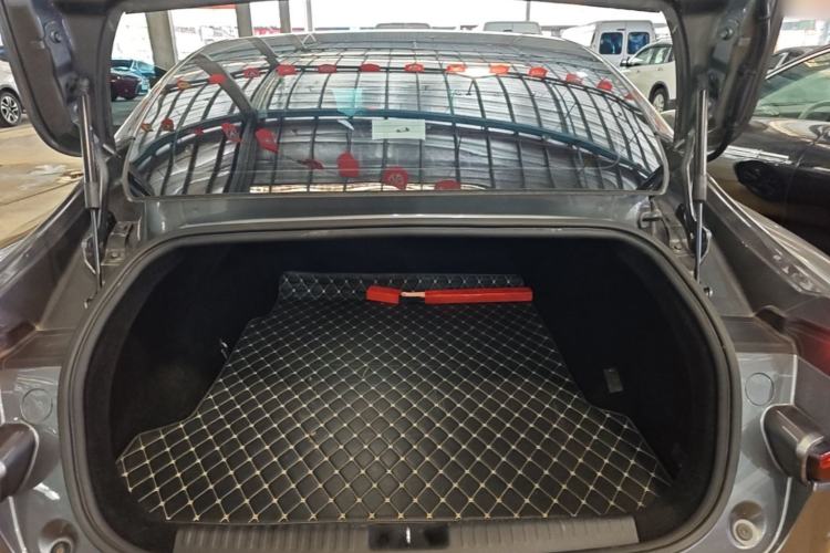 Used XPeng P7 2022 670N+ Trunk
