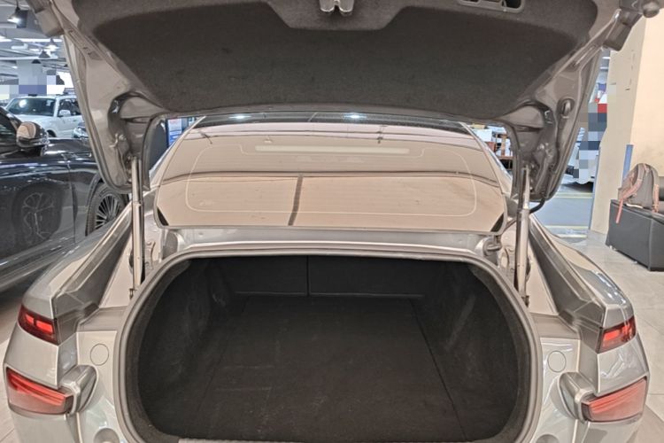 Used XPeng P7 2022 625E Trunk