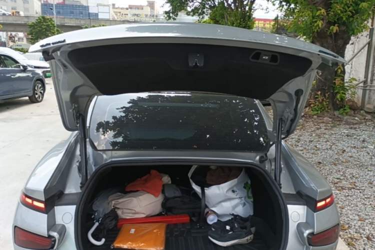 Used XPeng P7 2022 586G Trunk
