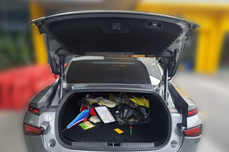 Used XPeng P7 2022 625E Trunk