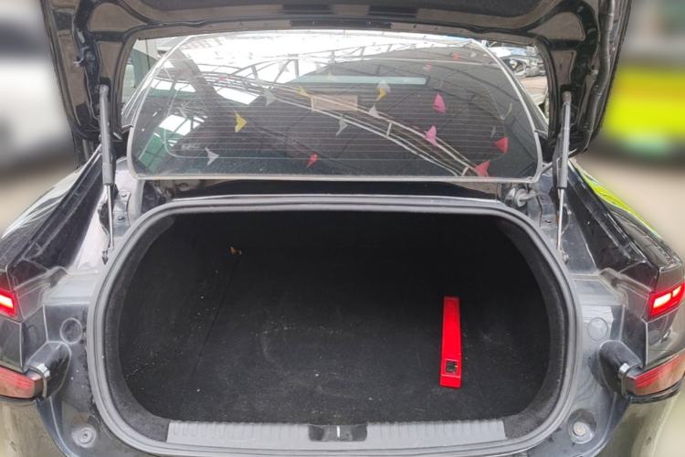 Used XPeng P7 2022 625E Trunk