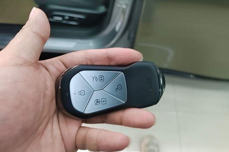 Used XPeng P7 2022 480E+ Vehicle Key