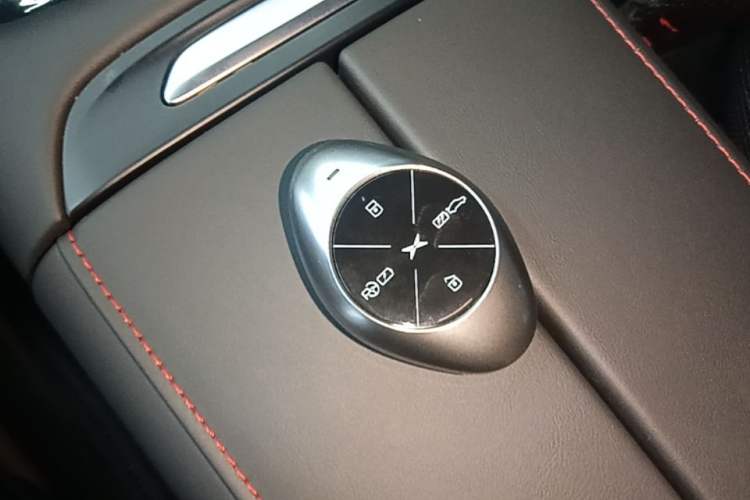 Used XPeng P7 2022 670N+ Vehicle Key