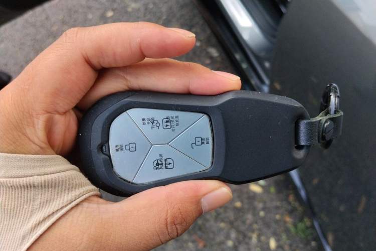 Used XPeng P7 2022 670E+ Vehicle Key