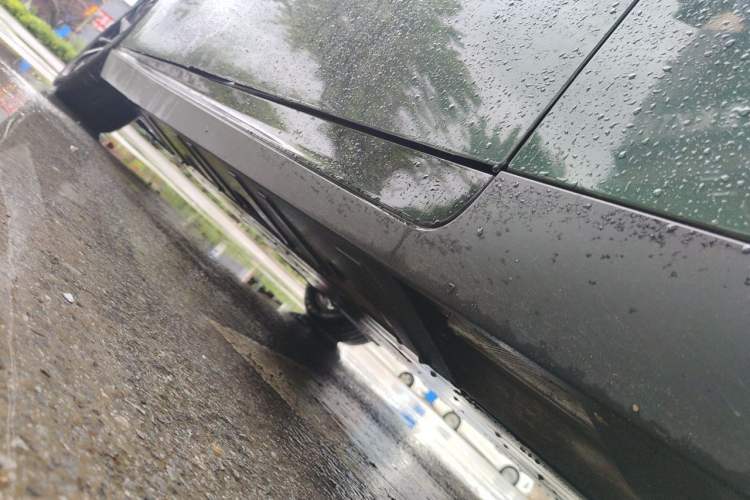 Used XPeng P7 2022 625E Chassis Front Right