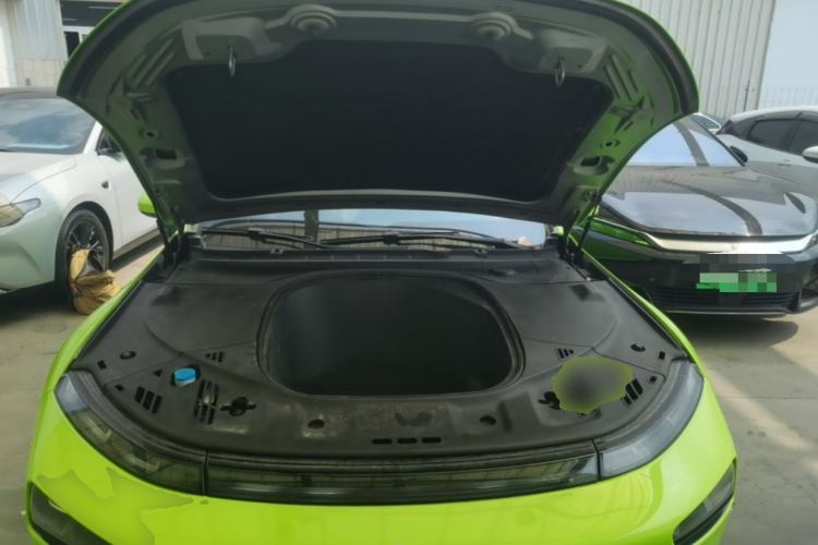 Used XPeng P7 2022 625E Engine Bay