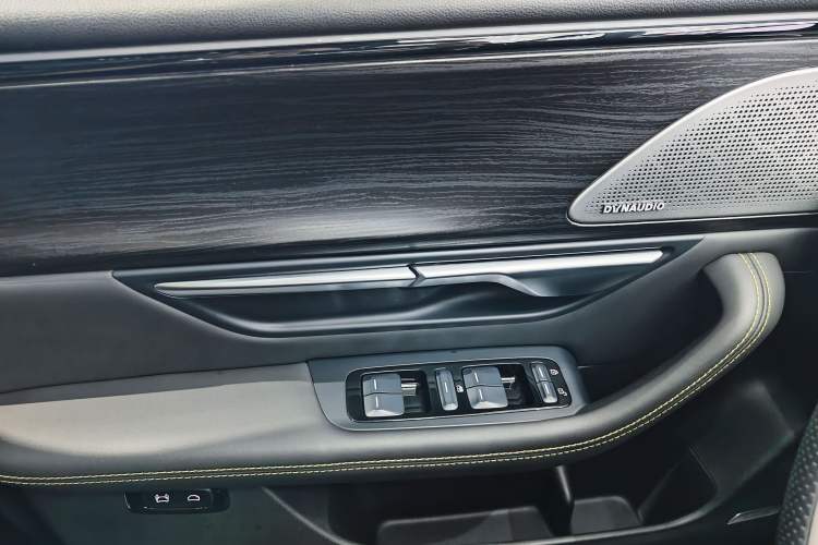 Used XPeng P7 2022 670E+ Pengyi Edition Interior 13