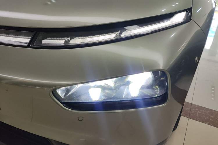 Used XPeng P7 2022 670E+ Left Front Headlight