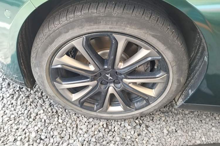 Used XPeng P7 2022 670N+ Left Front Wheel Hub