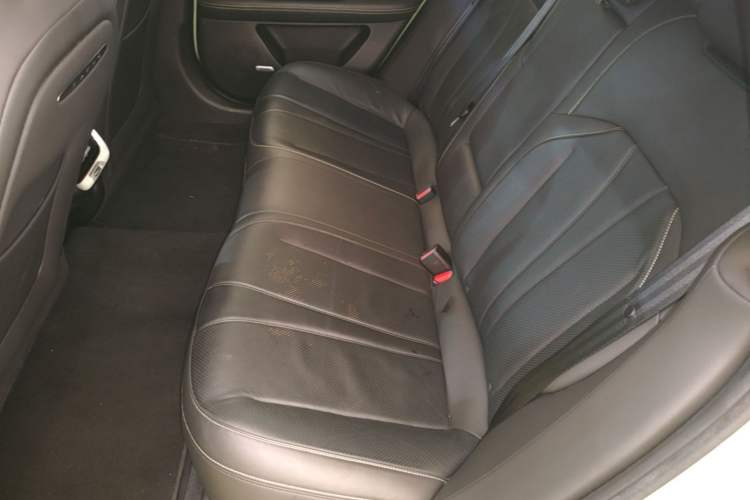 Used XPeng P7 2022 670E+ Pengyi Edition Left Rear Seat