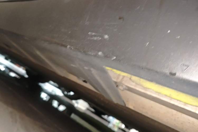 Used XPeng P7 2022 670E+ Pengyi Edition Left Side Sill