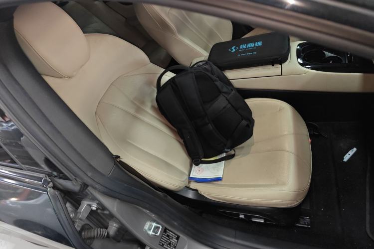 Used XPeng P7 2022 625E Right Front Seat