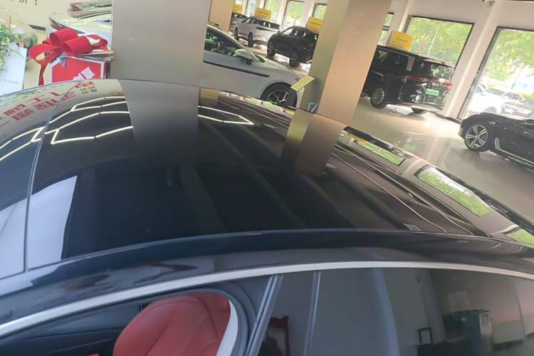 Used XPeng P7 2022 480E+ Roof