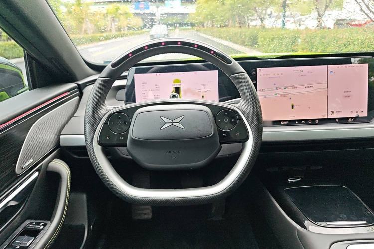 Used XPeng P7 2022 670E+ Pengyi Edition Steering Wheel