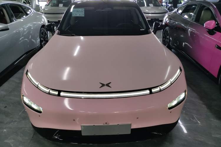 Used XPeng P7 2022 480E Exterior 1
