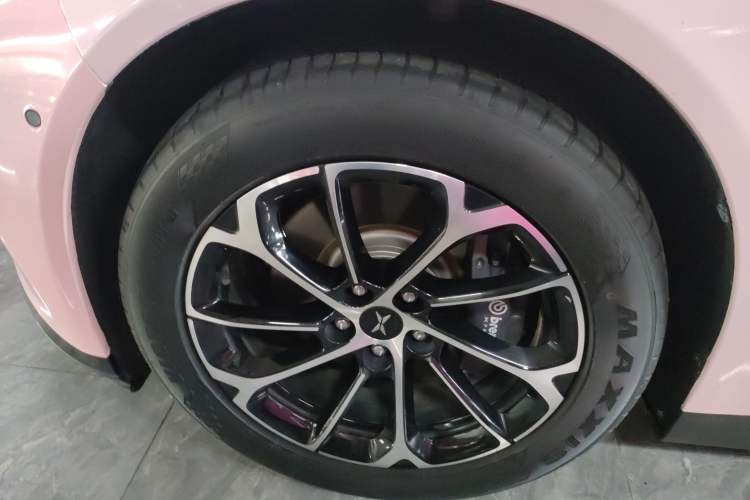 Used XPeng P7 2022 480E Exterior 7