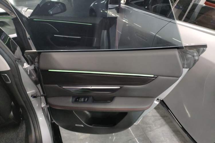 Used XPeng P7 2022 480E Interior 6