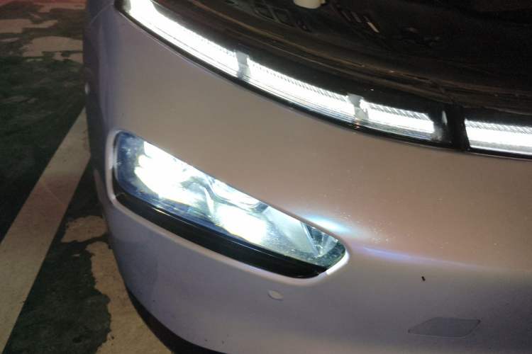 Used XPeng P7 2022 480E Right Front Headlight