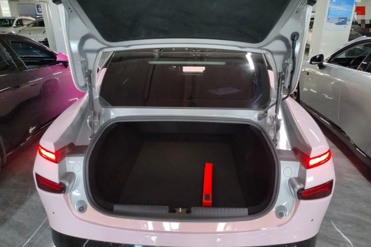 Used XPeng P7 2022 480E Trunk