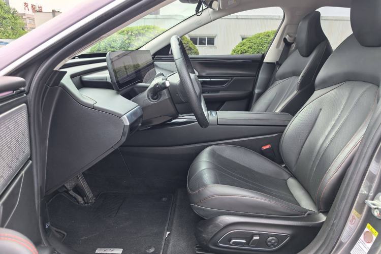 Used XPeng P7 2022 480E Interior 1