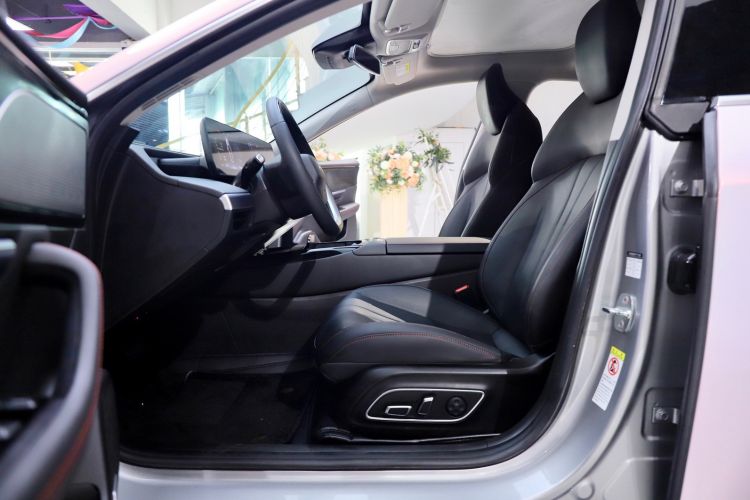 Used XPeng P7 2022 586G Left Front Seat