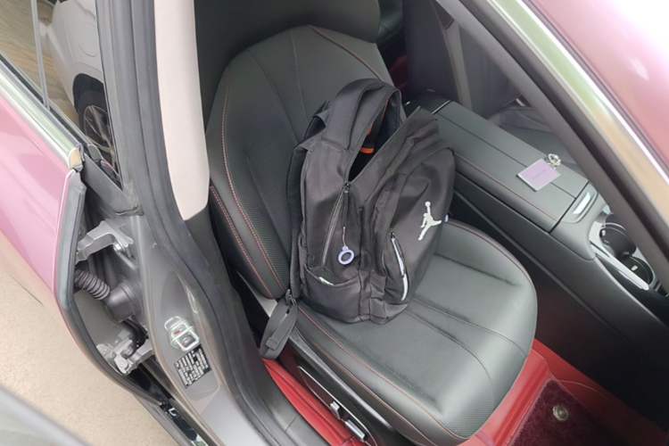 Used XPeng P7 2022 670N+ Right Front Seat