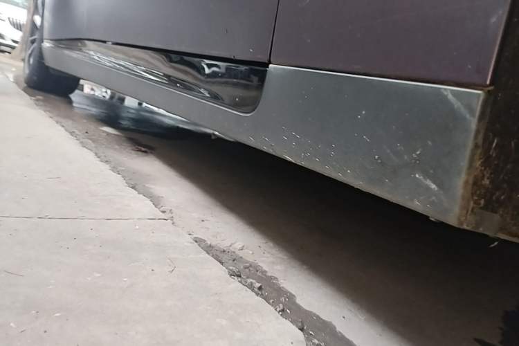 Used XPeng P7 2022 625E Right Side Sill