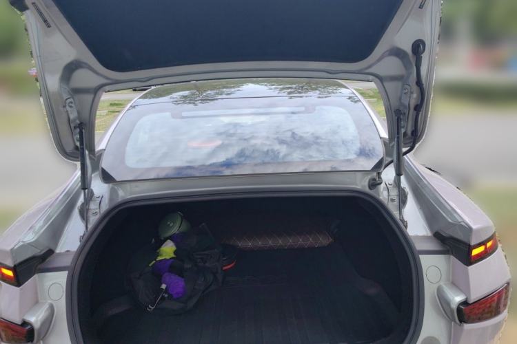 Used XPeng P7 2022 480G Trunk