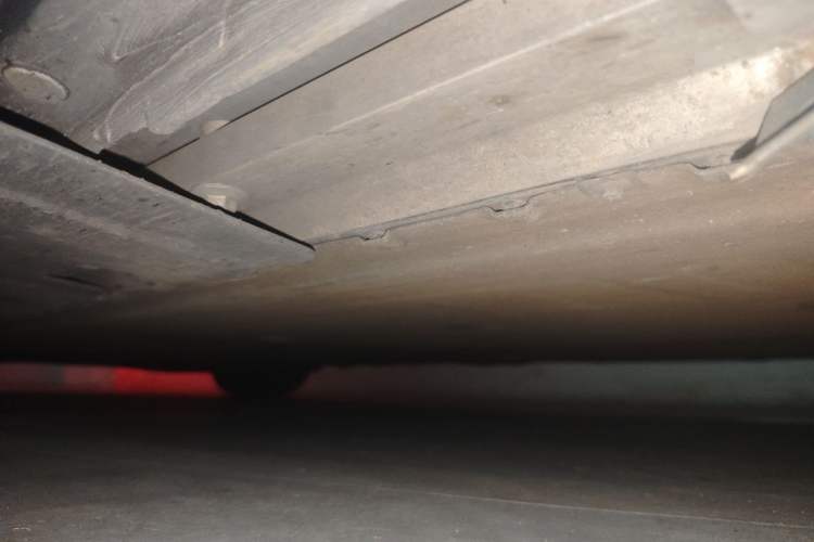 Used XPeng P7 2022 480E Chassis Front Right