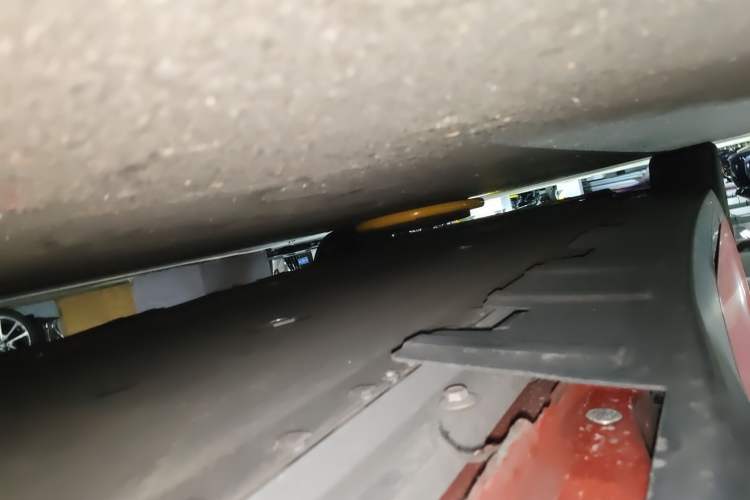 Used XPeng P7 2022 480E Chassis Rear Left