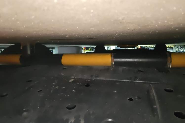 Used XPeng P7 2022 480E Chassis Rear