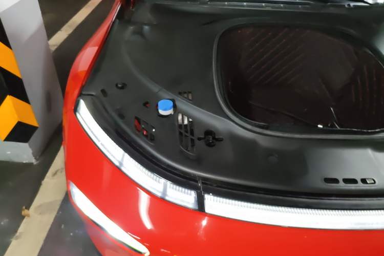 Used XPeng P7 2022 480E Engine Bay Right