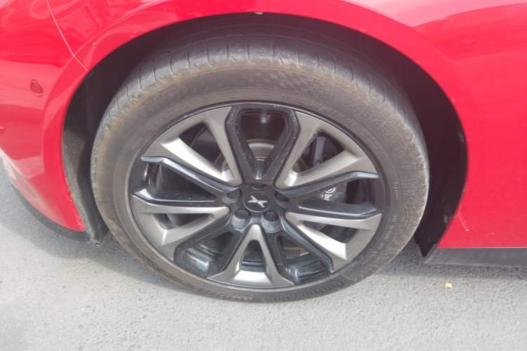 Used XPeng P7 2022 670E+ Exterior 4