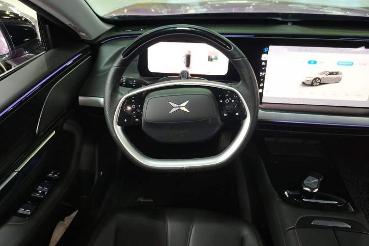 Used XPeng P7 2022 670N+ Interior 2