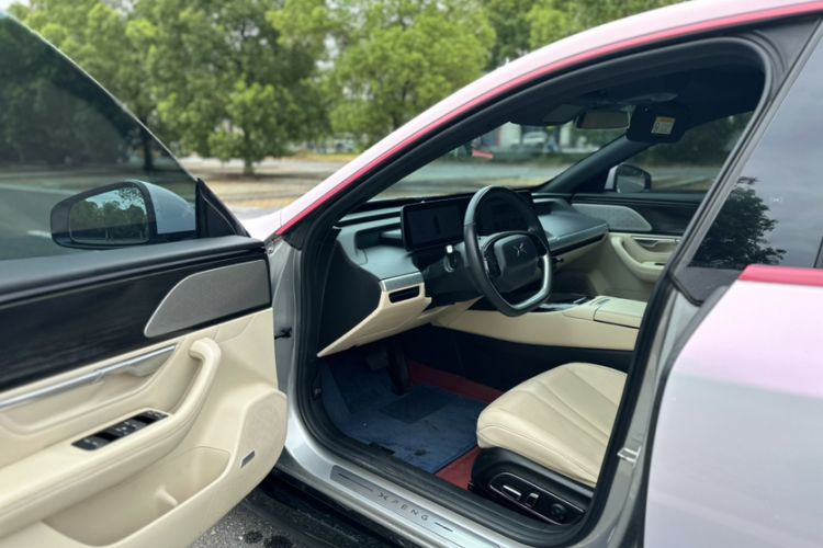 Used XPeng P7 2022 625E Interior 3