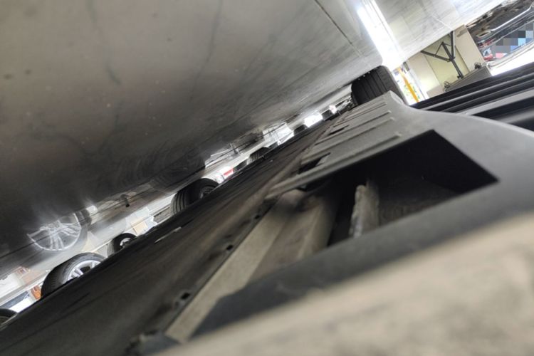 Used XPeng P7 2022 480E Left Side Sill