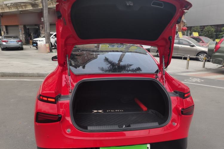 Used XPeng P7 2022 670E+ Trunk
