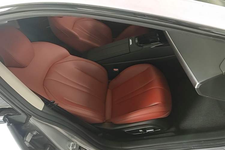 Used XPeng P7 2022 480E Right Front Seat